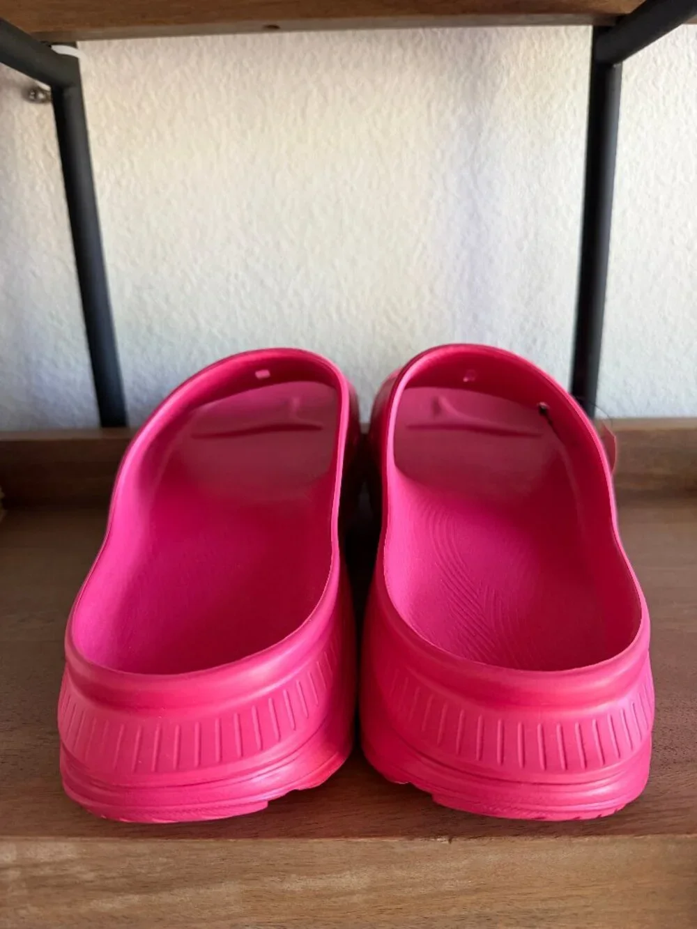 HOKA Ora Recovery Slide 3 sandals in Raspberry NWT M12/W14